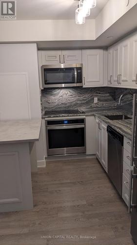 1436 - 5 Mabelle Avenue, Toronto, ON - Indoor Photo Showing Kitchen