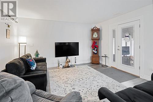 3296 Riberdy, Windsor, ON - Indoor Photo Showing Living Room