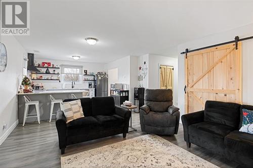 3296 Riberdy, Windsor, ON - Indoor Photo Showing Living Room