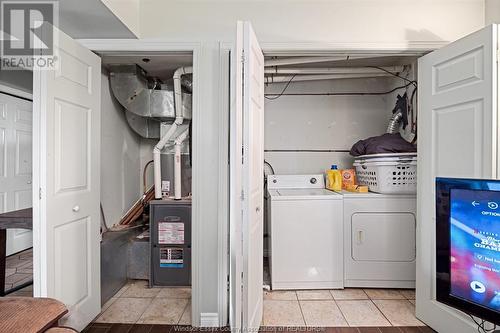 3296 Riberdy, Windsor, ON - Indoor Photo Showing Laundry Room