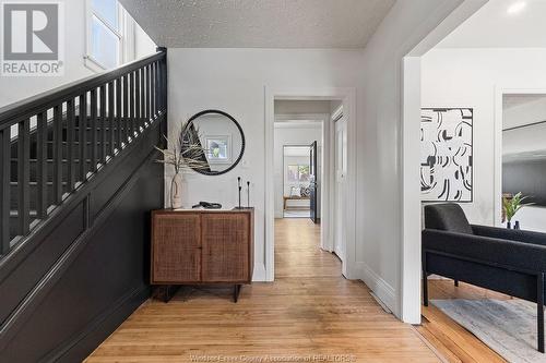 1373 Dougall Avenue, Windsor, ON - Indoor Photo Showing Other Room