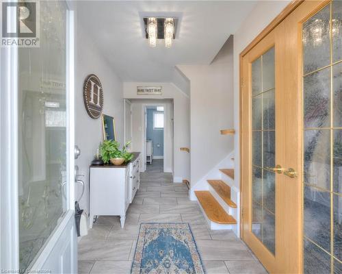 View of foyer - 19 Halifax Drive, Kitchener, ON - Indoor