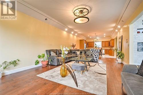 2600 Chick Court, Windsor, ON - Indoor Photo Showing Living Room With Fireplace