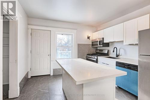 4910 Bridge Street, Niagara Falls, ON - Indoor Photo Showing Kitchen