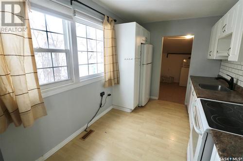 1757 Mcintosh Street, Regina, SK - Indoor Photo Showing Kitchen