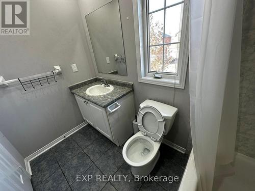 25 Prince Crescent E, Brampton, ON - Indoor Photo Showing Bathroom