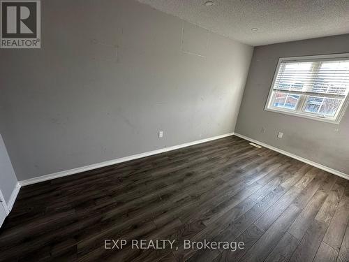 25 Prince Crescent E, Brampton, ON - Indoor Photo Showing Other Room