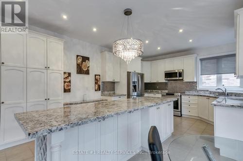 135 Elbern Markell Drive, Brampton, ON - Indoor Photo Showing Kitchen With Upgraded Kitchen