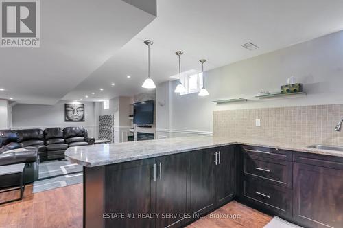 135 Elbern Markell Drive, Brampton, ON - Indoor Photo Showing Kitchen With Upgraded Kitchen