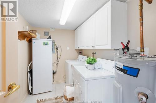 99 Robson Road, Leamington, ON - Indoor Photo Showing Laundry Room