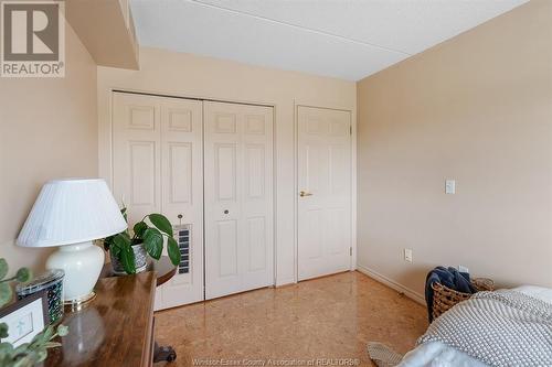 99 Robson Road, Leamington, ON - Indoor Photo Showing Bedroom