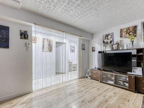 Salon - 5060  - 5066 Rue Ragueneau, Montréal (Saint-Léonard), QC - Indoor Photo Showing Living Room