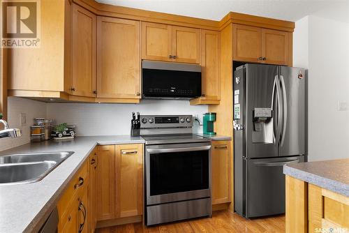 26 Pappas Crescent, Regina, SK - Indoor Photo Showing Kitchen With Double Sink