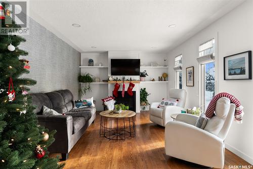 26 Pappas Crescent, Regina, SK - Indoor Photo Showing Living Room