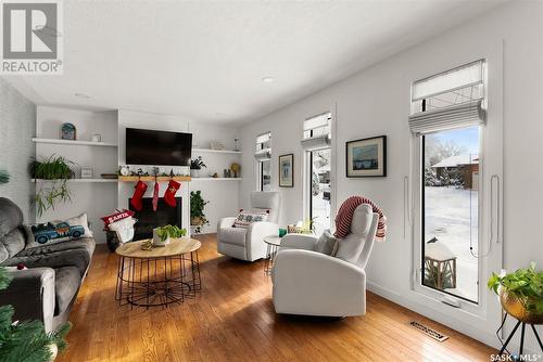 26 Pappas Crescent, Regina, SK - Indoor Photo Showing Living Room