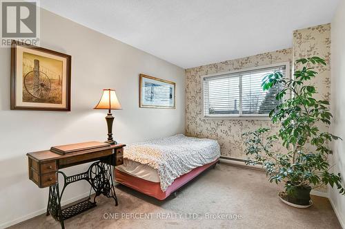 16 Priam Way, Ottawa, ON - Indoor Photo Showing Bedroom