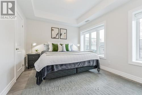 101 - 19 Stumpf Street, Centre Wellington (Elora/Salem), ON - Indoor Photo Showing Bedroom