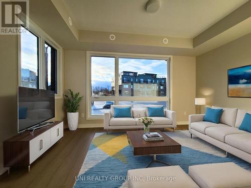 947 Mishi Pvt, Ottawa, ON - Indoor Photo Showing Living Room