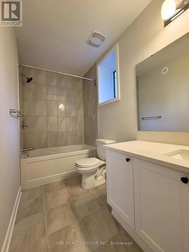 947 Mishi Pvt, Ottawa, ON - Indoor Photo Showing Bathroom