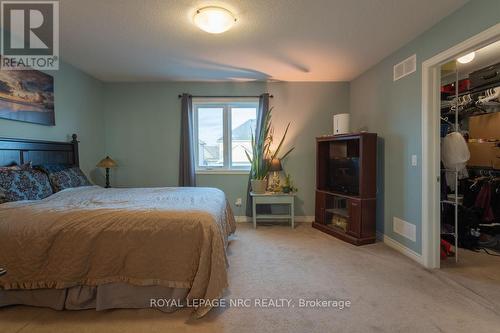 179 Classic Avenue, Welland (773 - Lincoln/Crowland), ON - Indoor Photo Showing Bedroom