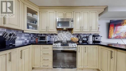 Upper - 102 Bettina Place, Whitby, ON - Indoor Photo Showing Kitchen