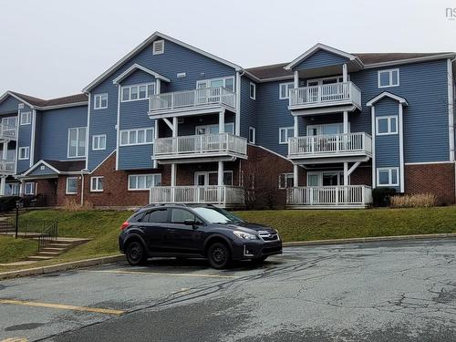 105 40 Chelton Woods Lane, Halifax, NS 