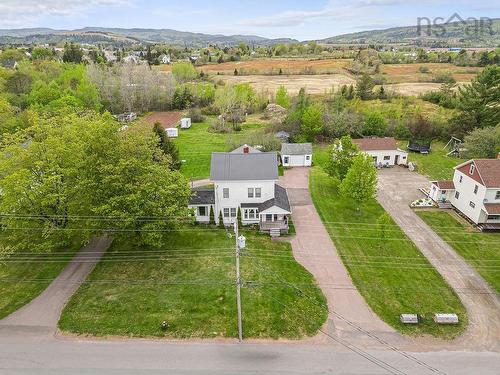 77 Jenks Avenue, Parrsboro, NS 