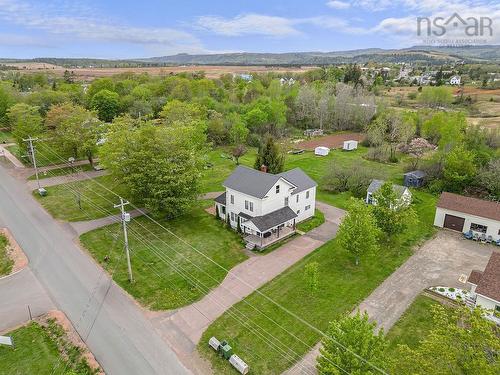 77 Jenks Avenue, Parrsboro, NS 