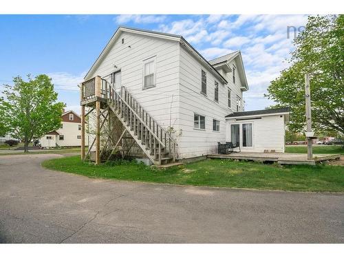 77 Jenks Avenue, Parrsboro, NS 