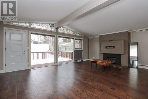 439 Paris Street, Sudbury, ON - Indoor Photo Showing Living Room