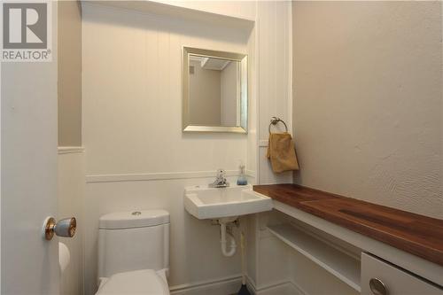 439 Paris Street, Sudbury, ON - Indoor Photo Showing Bathroom