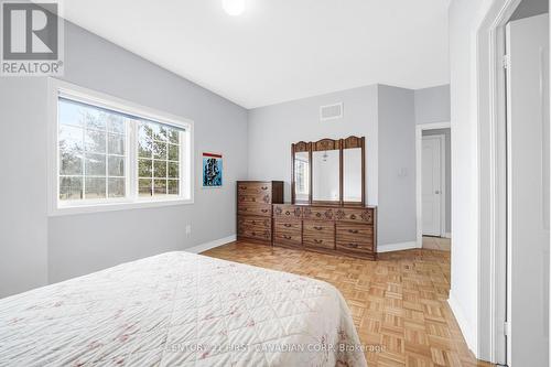 281 Sunny Meadow Boulevard, Brampton (Sandringham-Wellington), ON - Indoor Photo Showing Bedroom