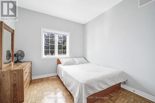 281 Sunny Meadow Boulevard, Brampton (Sandringham-Wellington), ON - Indoor Photo Showing Bedroom