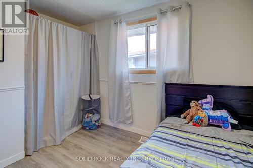 33 Derby Gate Crescent, Kingston (East Of Sir John A. Blvd), ON - Indoor Photo Showing Bedroom