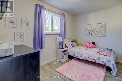 33 Derby Gate Crescent, Kingston (East Of Sir John A. Blvd), ON - Indoor Photo Showing Bedroom