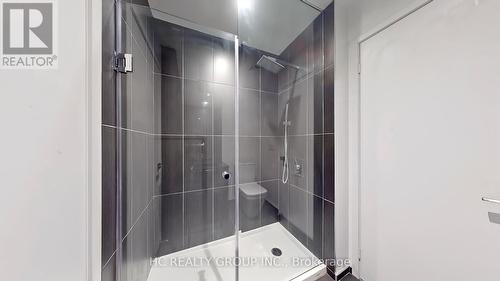 5206 - 70 Temperance Street, Toronto, ON - Indoor Photo Showing Bathroom