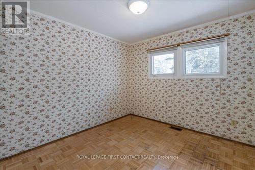 15 Flora Drive, Innisfil, ON - Indoor Photo Showing Other Room