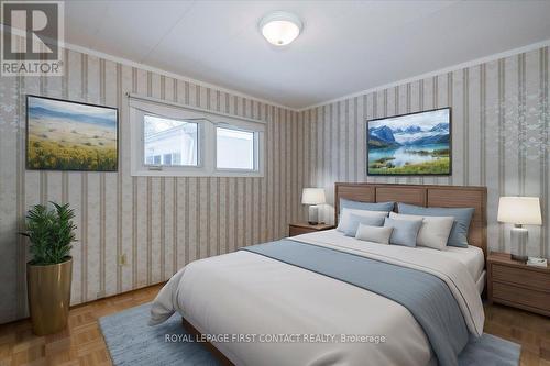 15 Flora Drive, Innisfil, ON - Indoor Photo Showing Bedroom