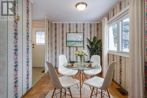 15 Flora Drive, Innisfil, ON - Indoor Photo Showing Dining Room