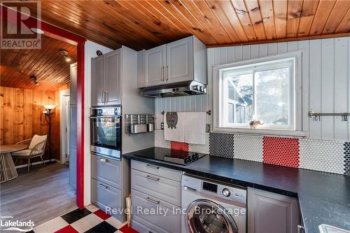 4 Schooner Lane, Tay, ON - Indoor Photo Showing Laundry Room