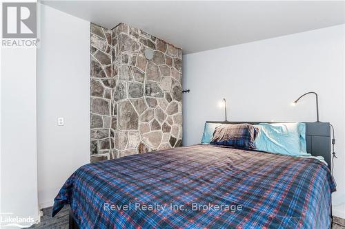 4 Schooner Lane, Tay, ON - Indoor Photo Showing Bedroom