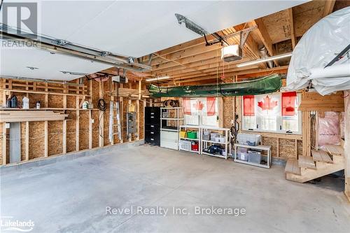 4 Schooner Lane, Tay, ON - Indoor Photo Showing Garage