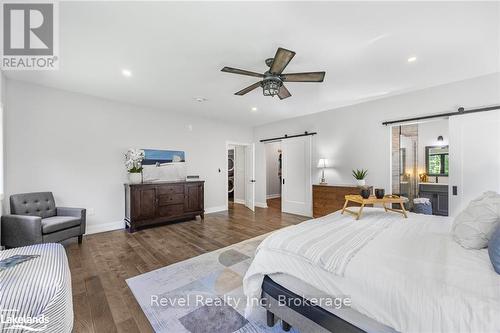 704 Rue Lafontaine Road, Tiny, ON - Indoor Photo Showing Bedroom