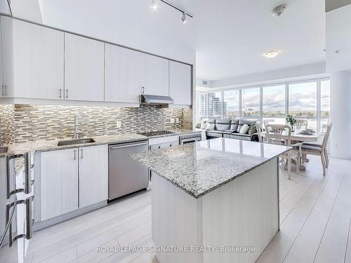 517-7 Kenaston Gdns, Toronto, ON - Indoor Photo Showing Kitchen With Upgraded Kitchen