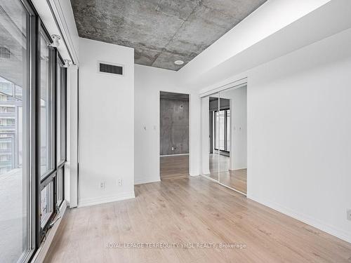 804-22 Wellesley St E, Toronto, ON - Indoor Photo Showing Other Room