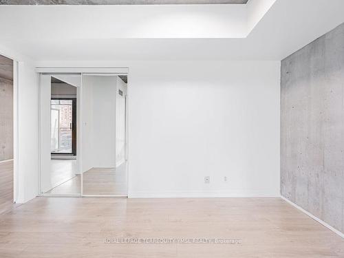 804-22 Wellesley St E, Toronto, ON - Indoor Photo Showing Other Room