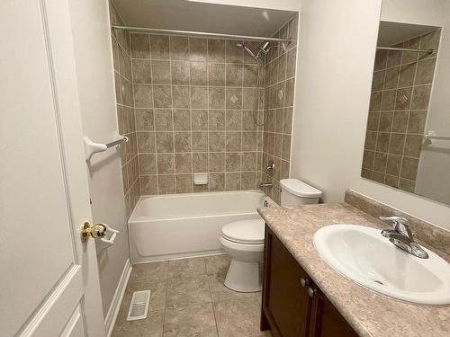 19 Kirkhaven Way, Brampton, ON - Indoor Photo Showing Bathroom