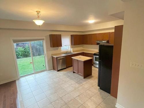 19 Kirkhaven Way, Brampton, ON - Indoor Photo Showing Kitchen With Double Sink