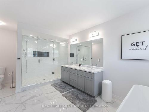 127 Court Dr, Brant, ON - Indoor Photo Showing Bathroom