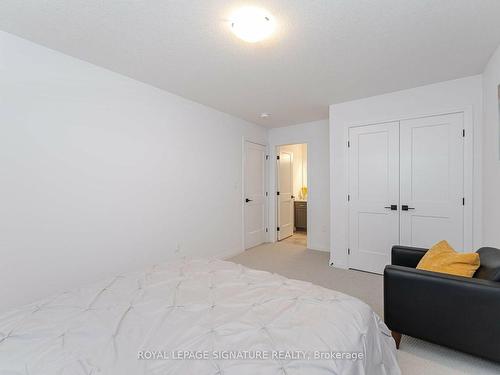 127 Court Dr, Brant, ON - Indoor Photo Showing Bedroom